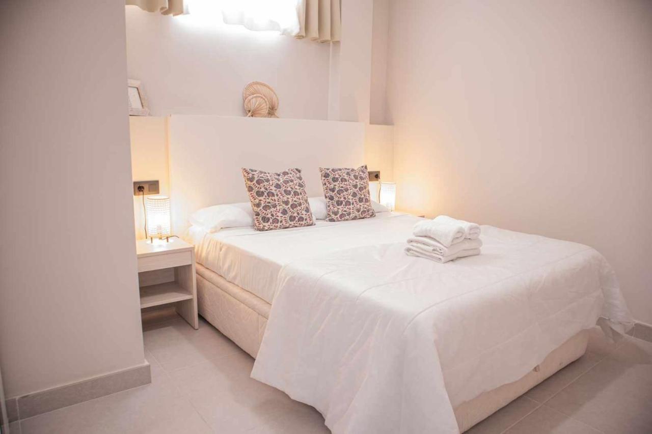 Center, New In Old Townby Houselogy