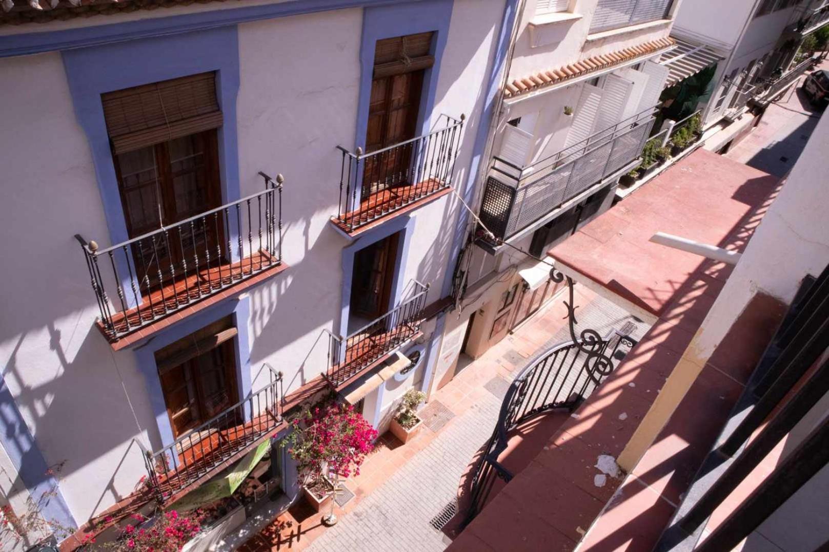 Appartement Center New In Old Townby Houselogy